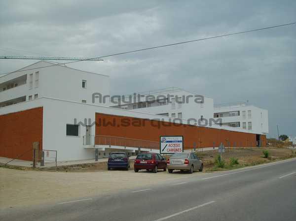 Proyecto Básico, de Ejecución y Dirección de Obra de 61 Viviendas, Local Comercial y Garages en Manzana 2A, UE-2 De SLV-2 (Conil).