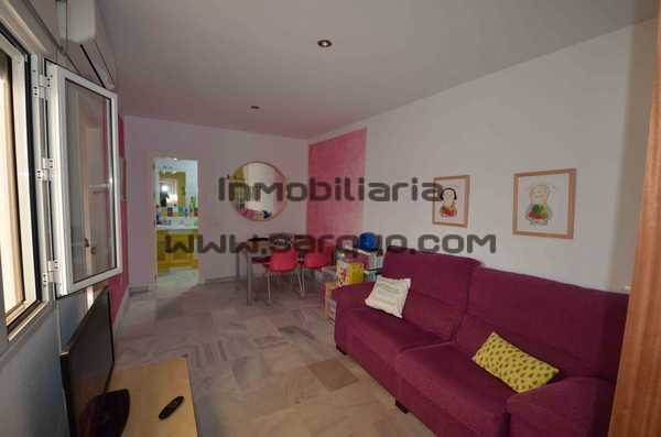 Vivienda en c/ Sanlúcar de Barrameda, foto 1 de 13